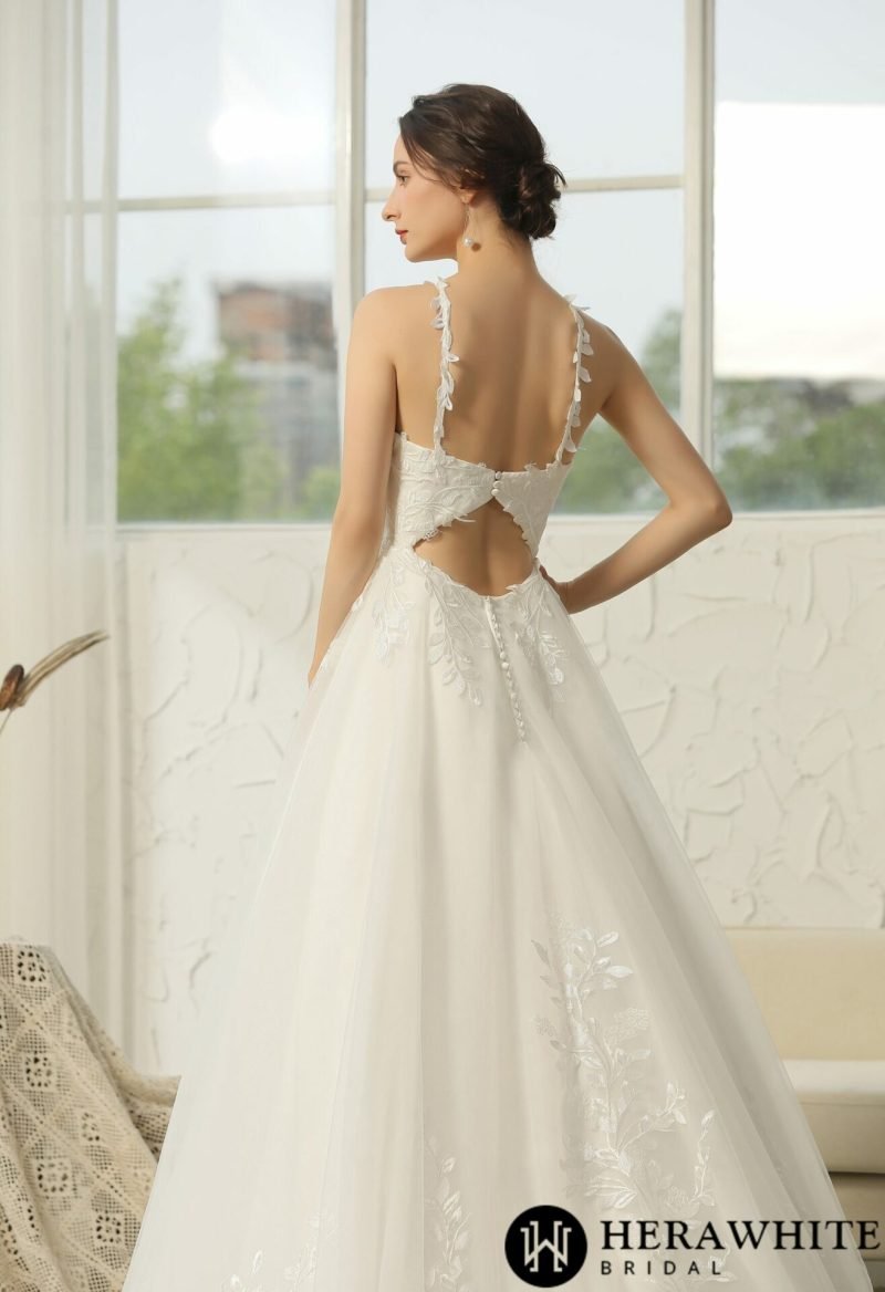Robe de Mariée Avec Fleurs Brodées – Image 7