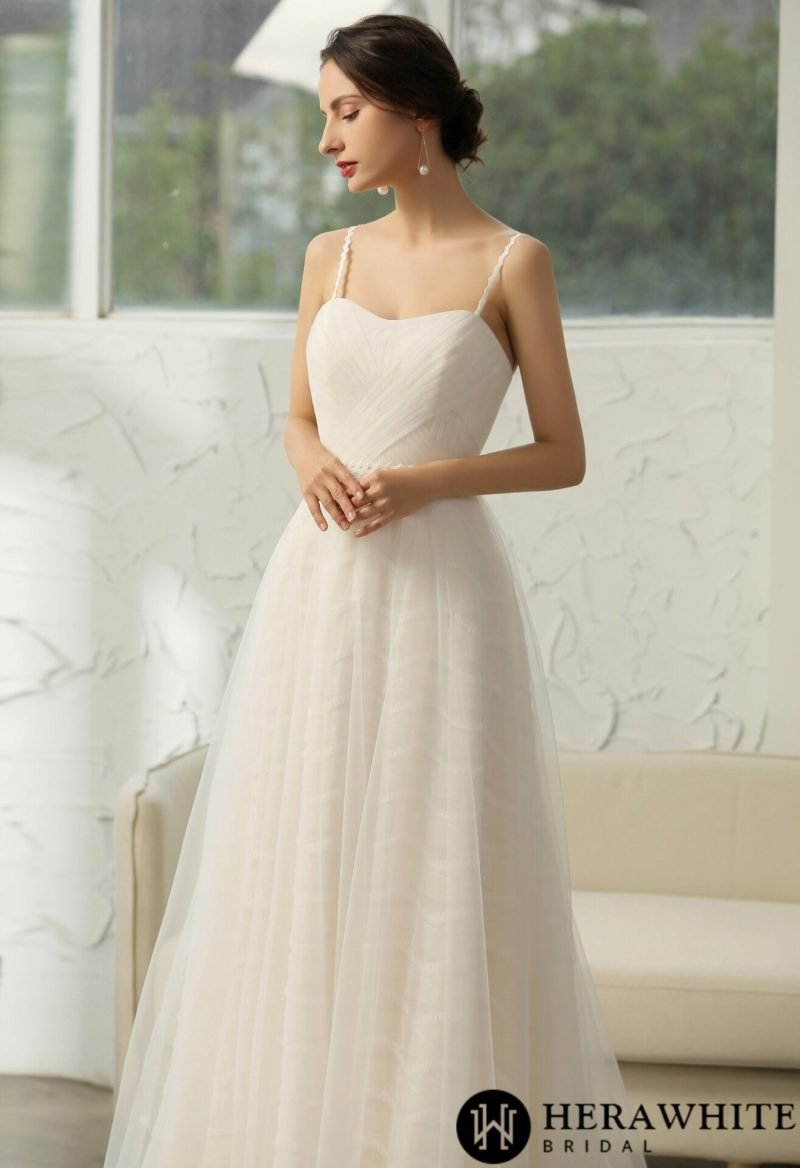 Robe de Mariée Simple Et Chic – Image 4