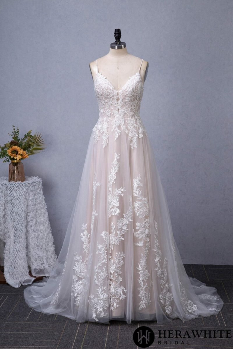 Robe De Mariée Col V Florale – Image 6