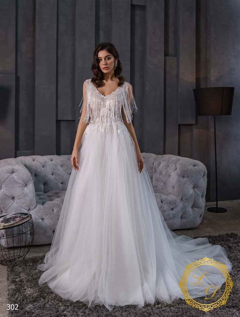 Robe De Mariée Originale A Frange Perlée