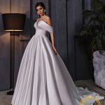 Robe De Mariée Princesse Satin Plissée Et Chic