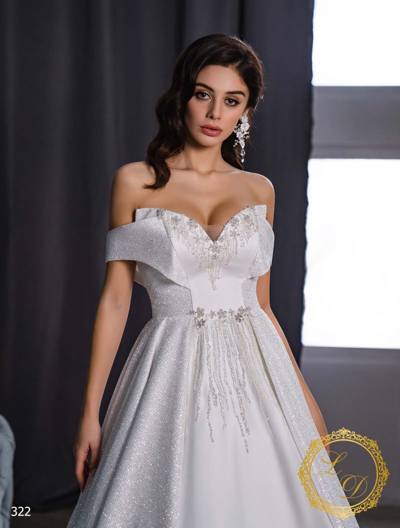 Robe De Mariée Volanté A Haut Transparent Dentelle Florale – Image 2