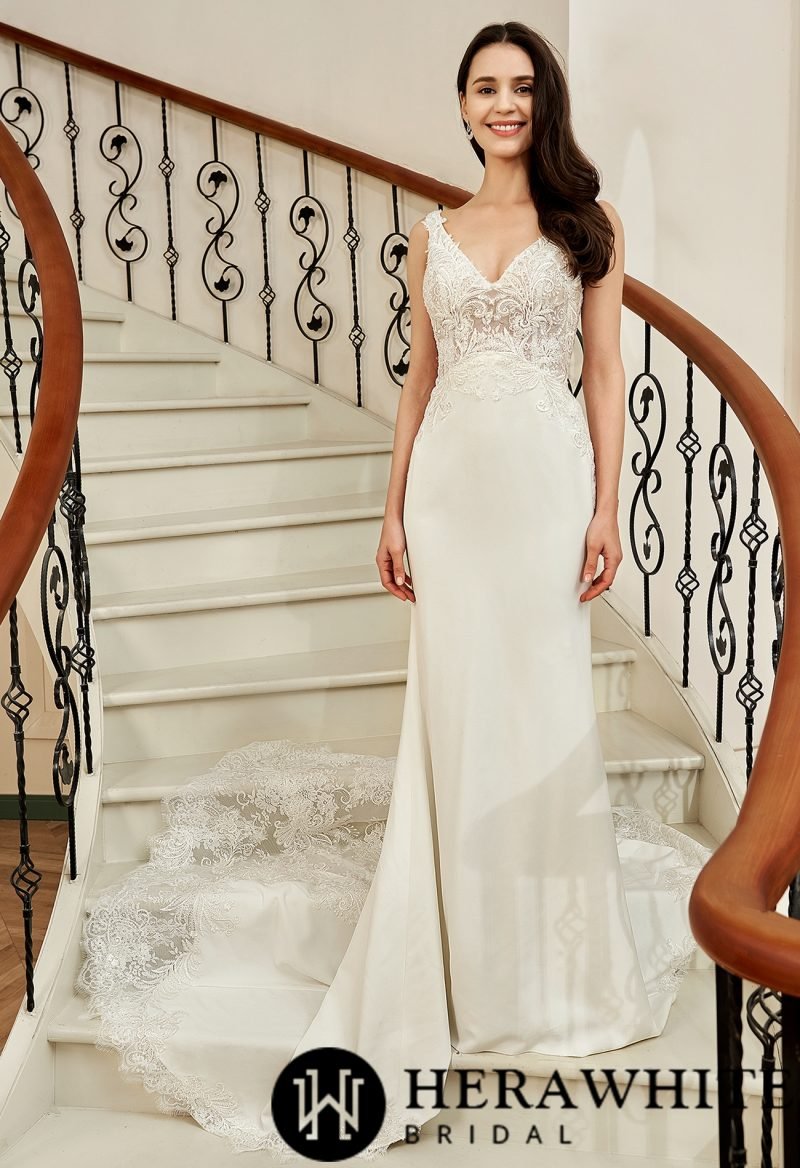 Robe De Mariée Fourreau Traîne En Dentelle