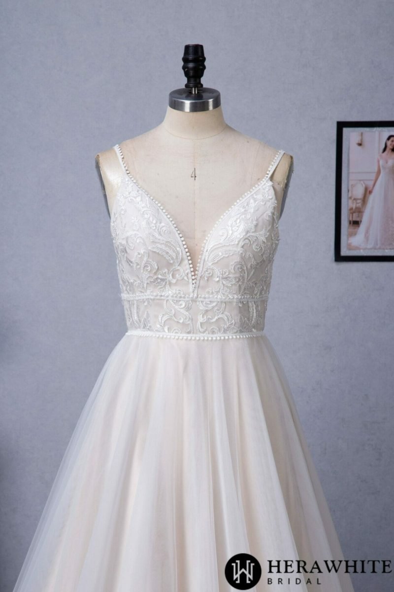 Elégante Robe de Mariée Simple – Image 7