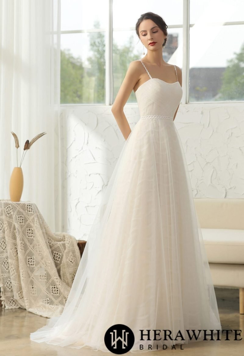 Robe de Mariée Simple Et Chic – Image 2