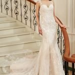 Robe De Mariée Bustier Et Traîne Dentelle