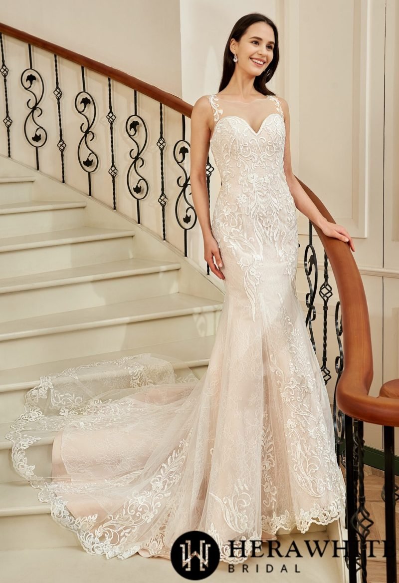 Robe De Mariée Bustier Et Traîne Dentelle