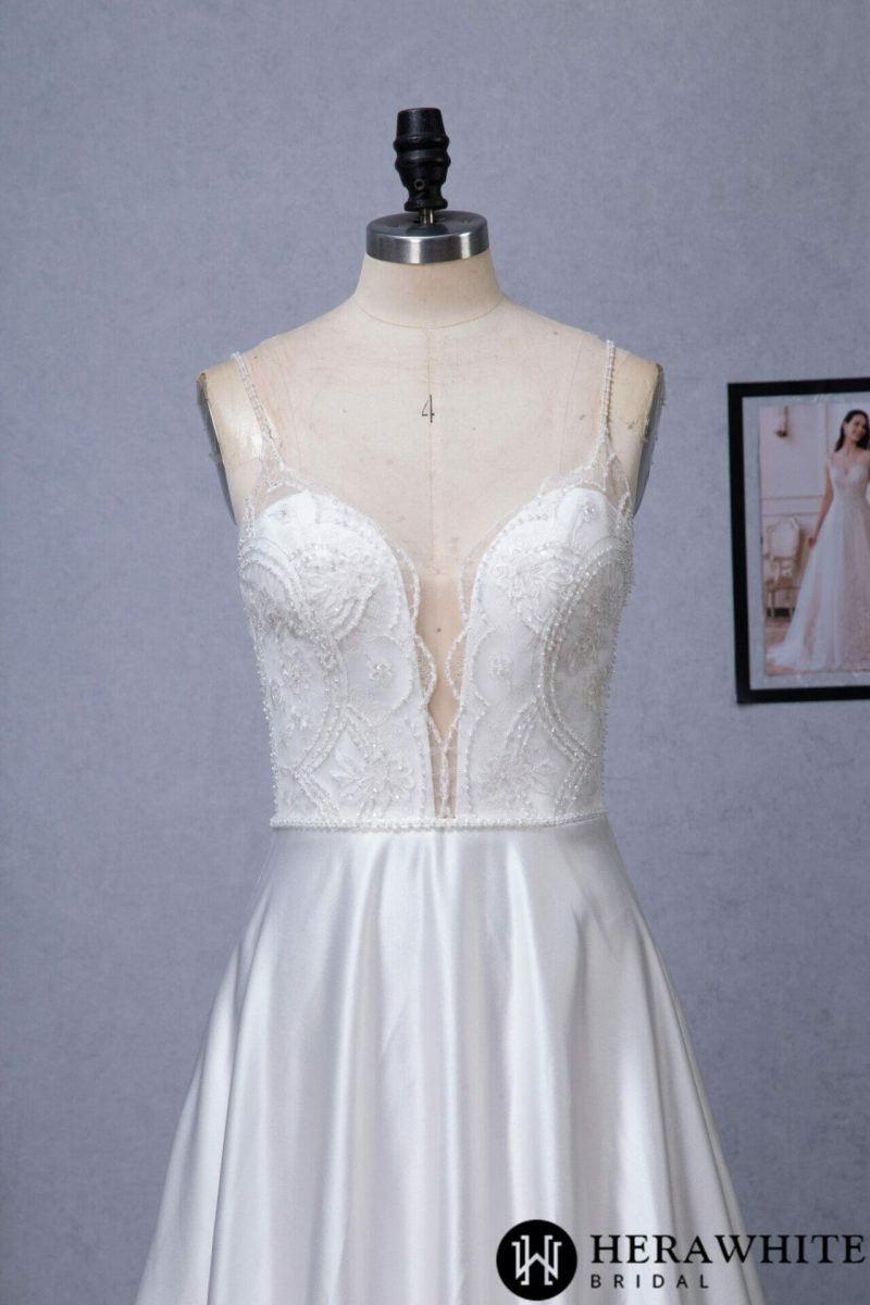Robe De Mariée Fluide Satin – Image 7