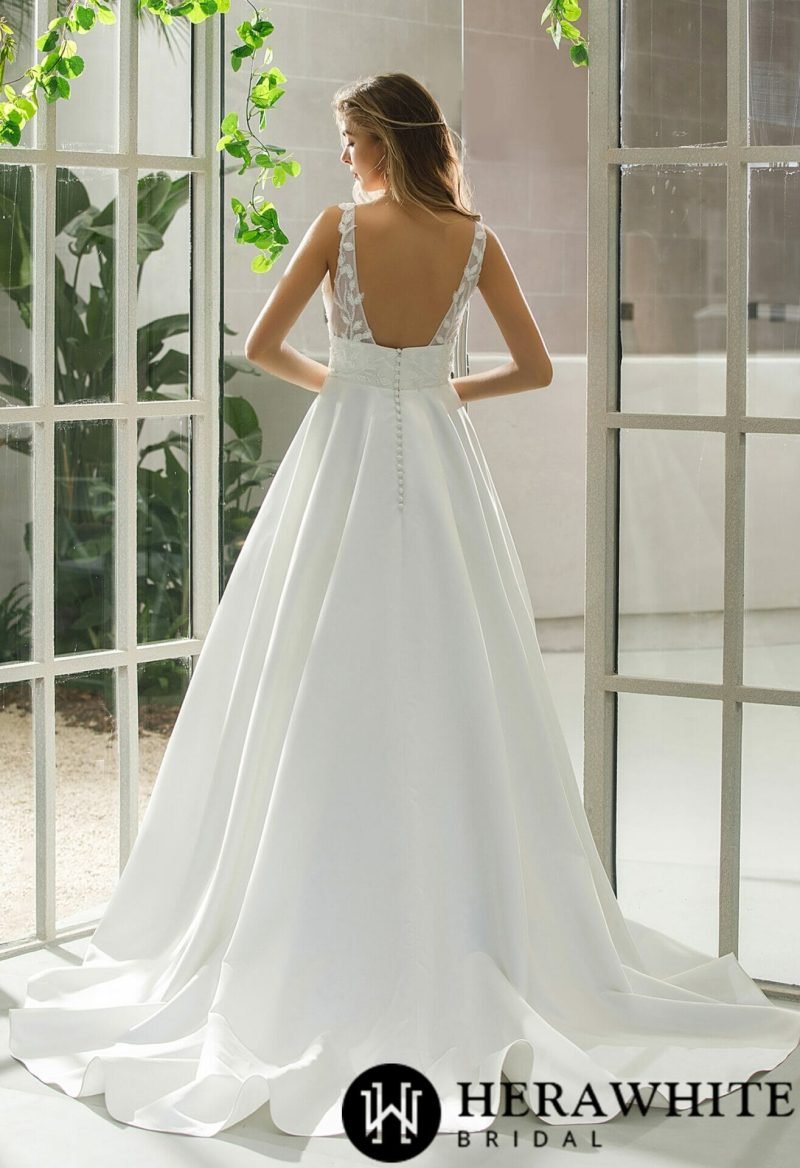 Robe De Mariée Satin Et Perles – Image 4