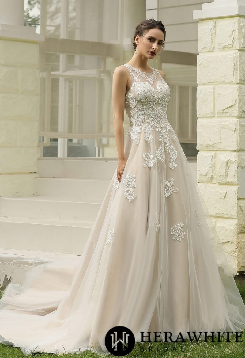 Robe de Mariée Brodée – Image 4