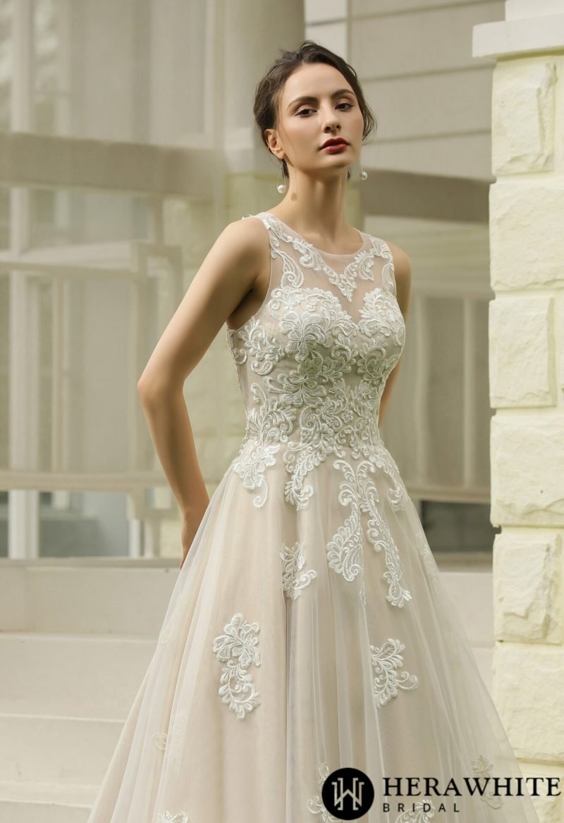 Robe de Mariée Brodée – Image 5