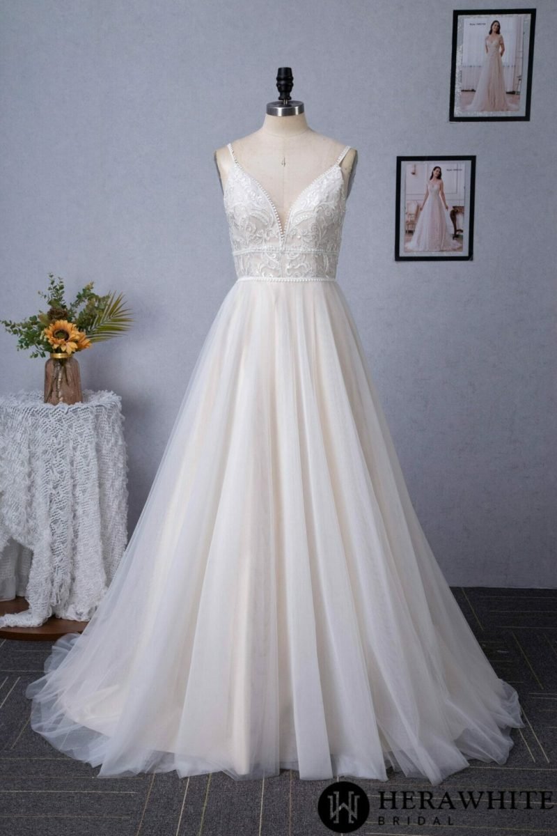 Elégante Robe de Mariée Simple – Image 6