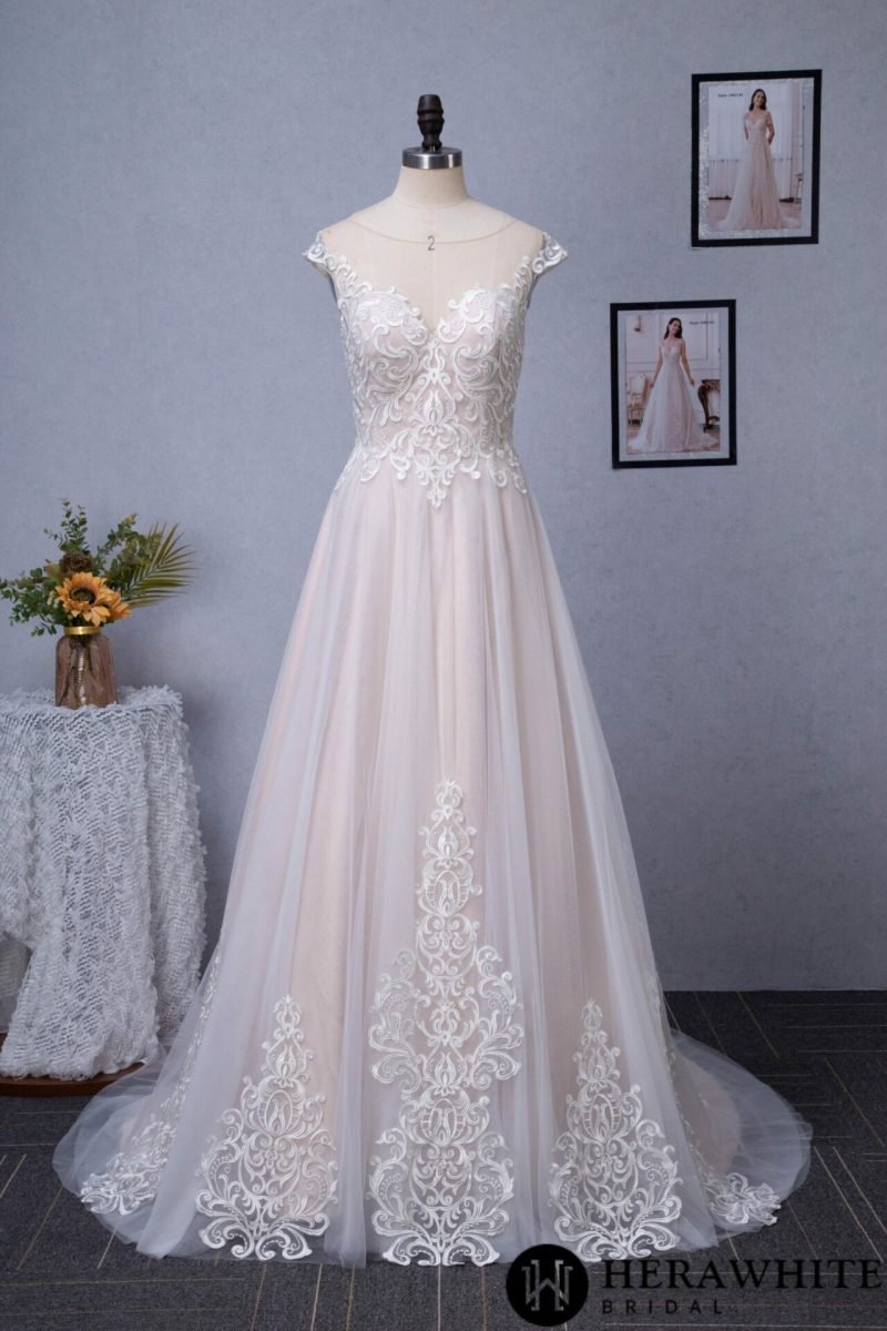 Robe de Mariée Motifs Arabesques – Image 6