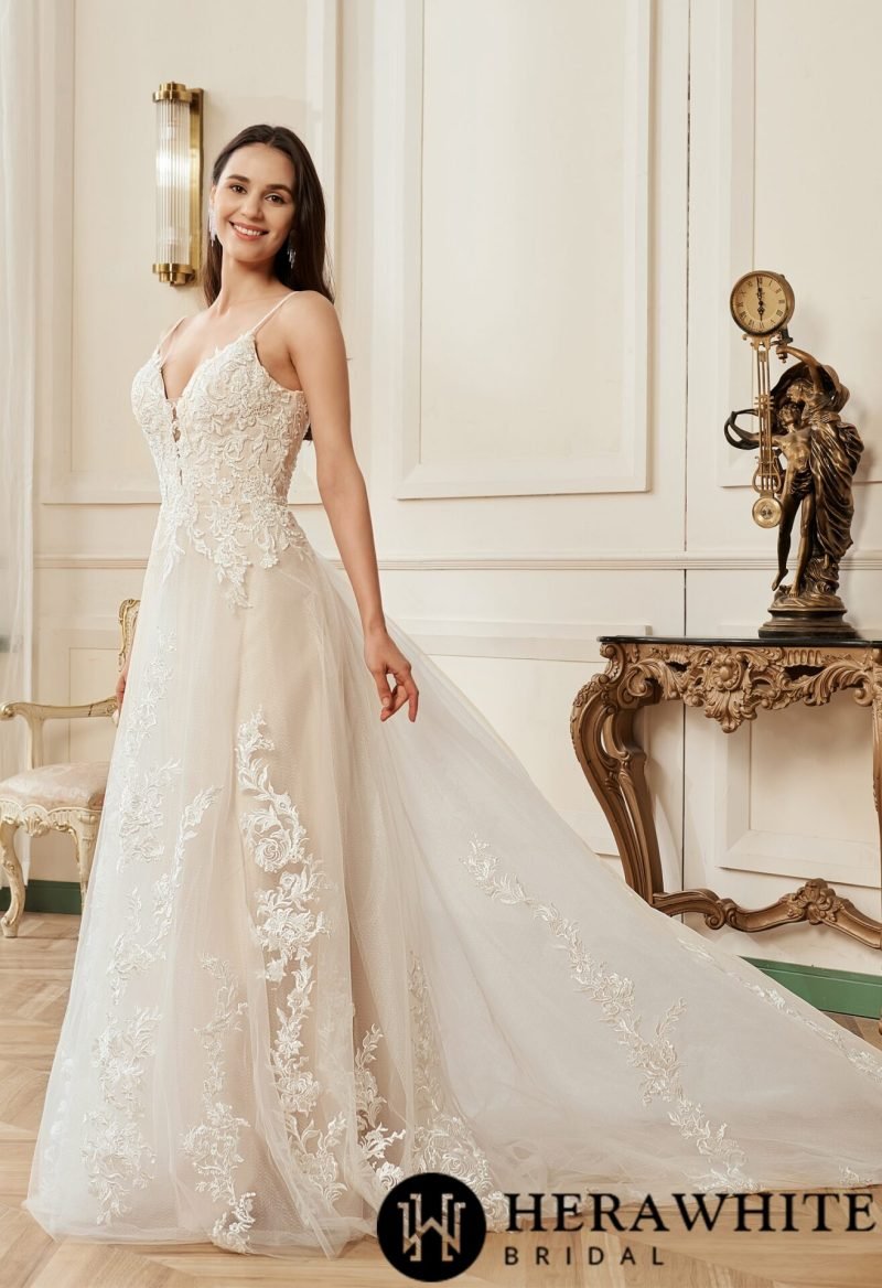 Robe De Mariée Col V Florale – Image 3