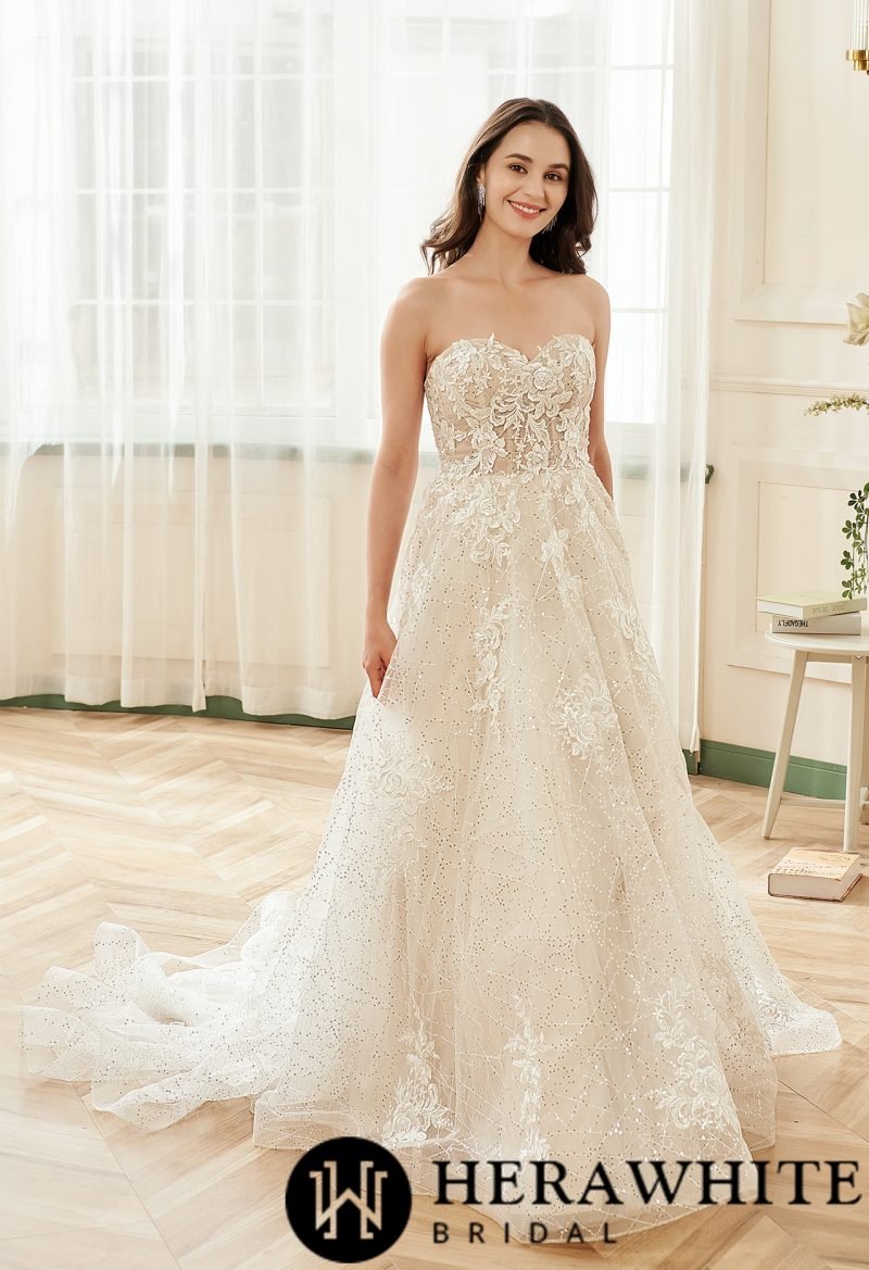 Robe de Mariée Fleurs Et Sequins – Image 4