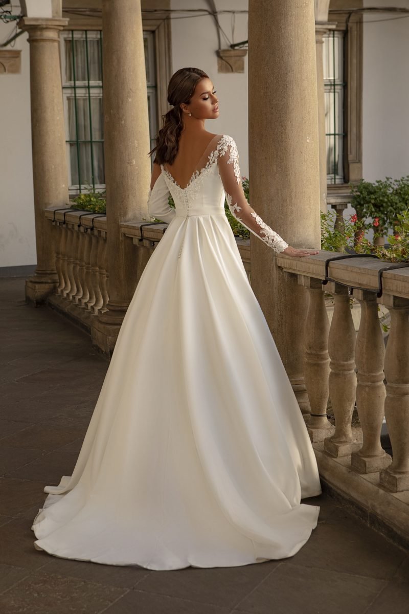Robe De Mariée A Liseré Sensuelle
