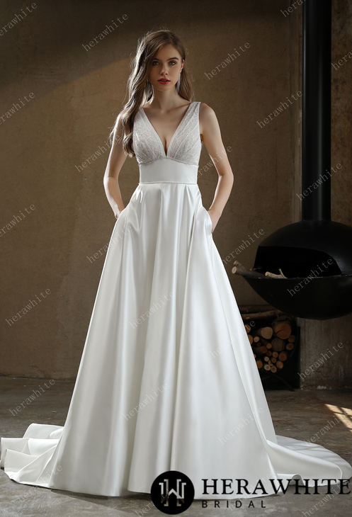 Robe De Mariée Princesse Col V Et Dos Nu
