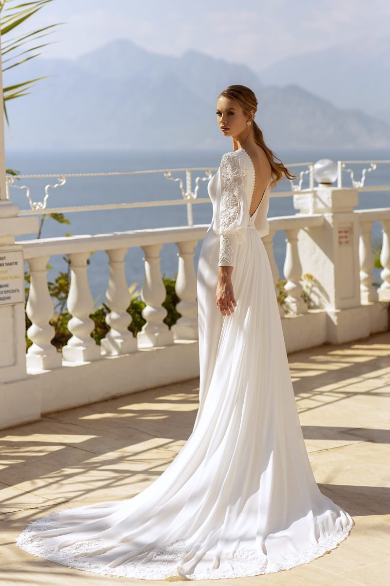 Robe De Mariée Simple Manches Longues Fluides Blanche – Image 2