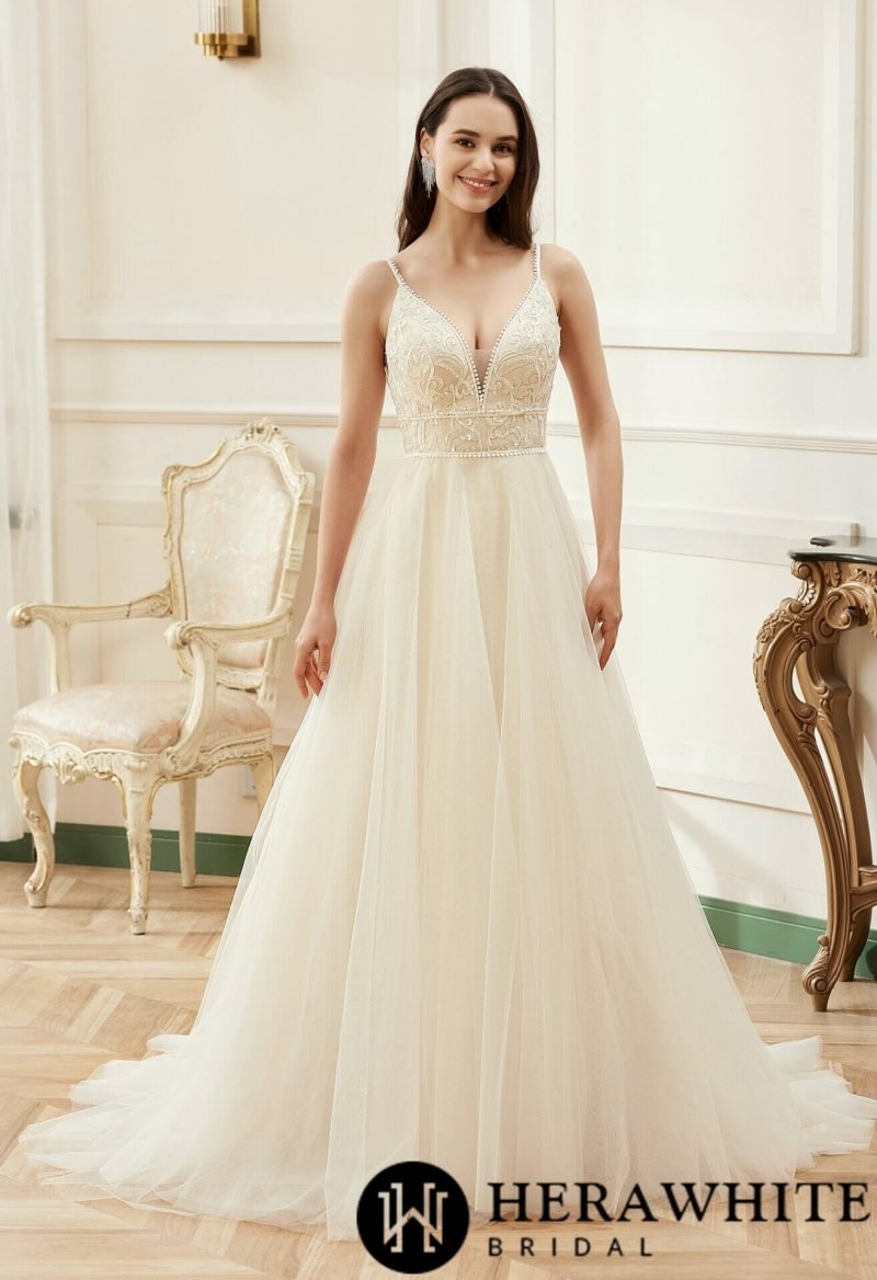 Elégante Robe de Mariée Simple – Image 2