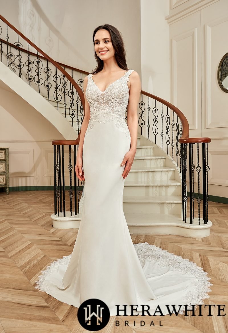 Robe De Mariée Fourreau Traîne En Dentelle – Image 2
