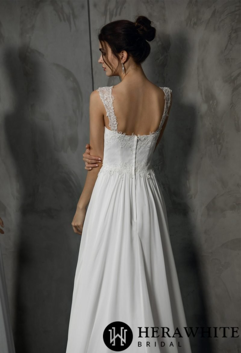 Robe De Mariée Simple En Mousseline – Image 4