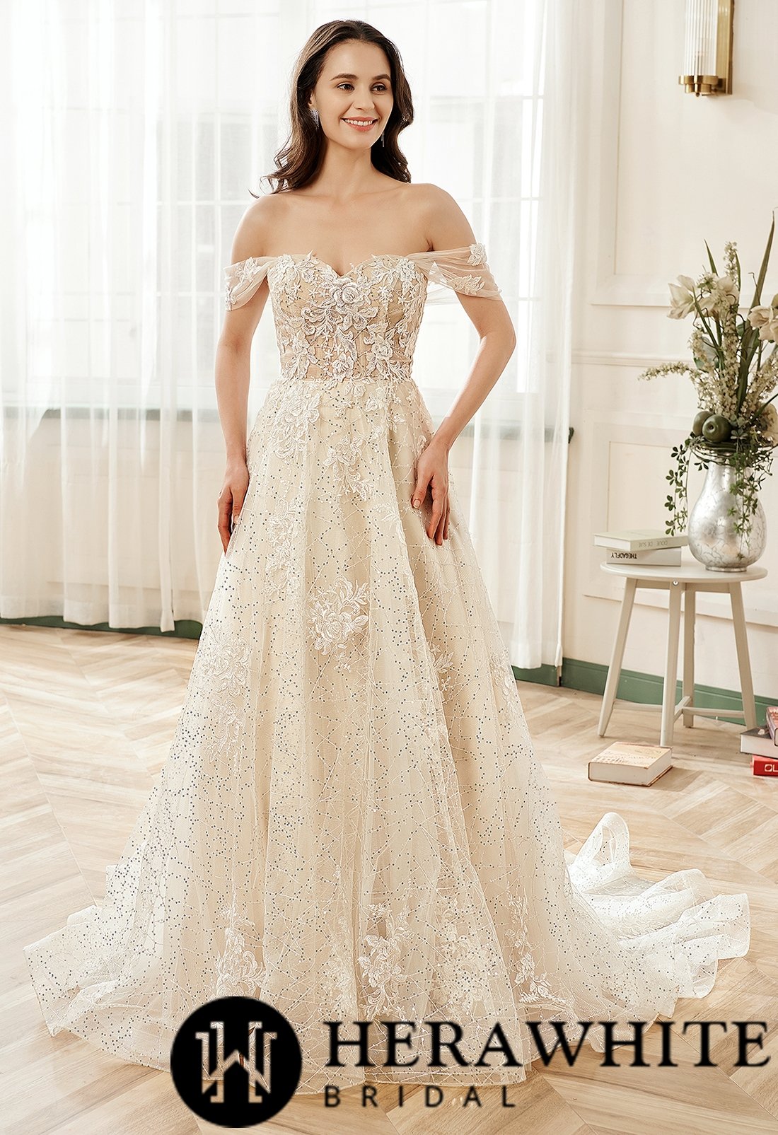 Robe de Mariée Fleurs Et Sequins