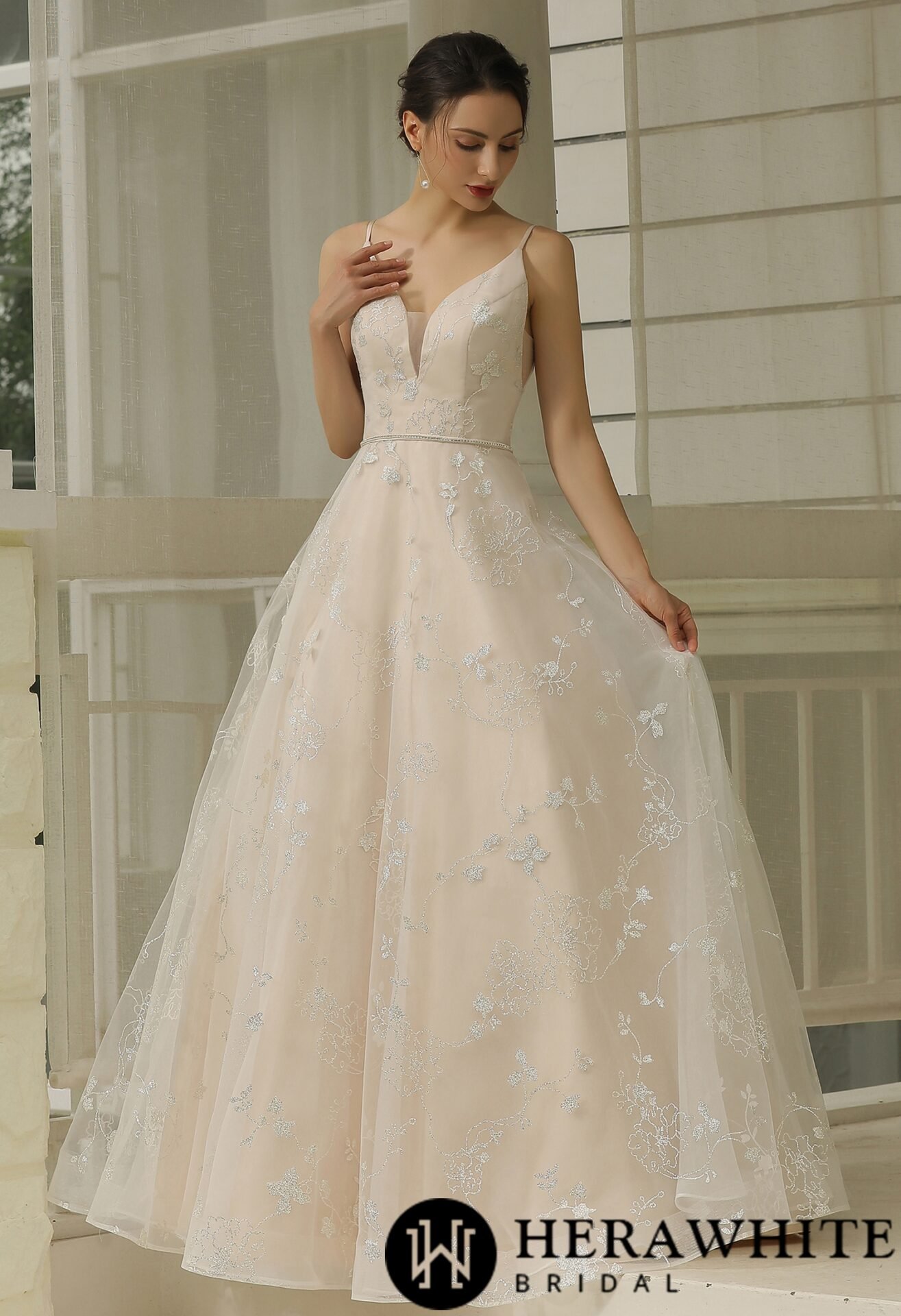 Robe De Mariée Simple Motifs Floraux