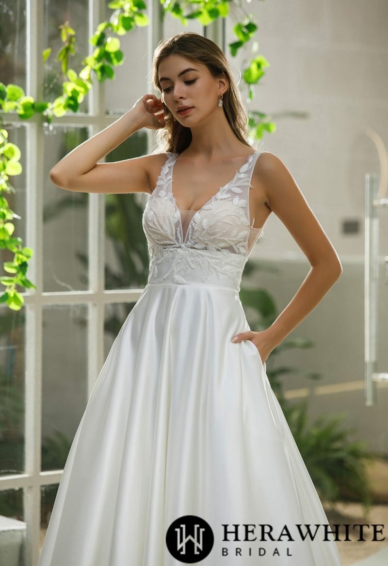 Robe De Mariée Satin Et Perles – Image 6