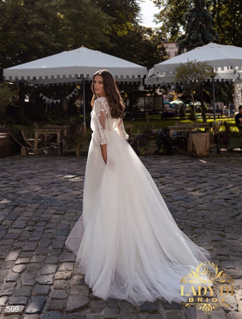 Robe De Mariée Bustier Plissé Avec Haut En Tulle – Image 3