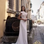 Robe De Mariée Fourreau Bustier Avec Cape