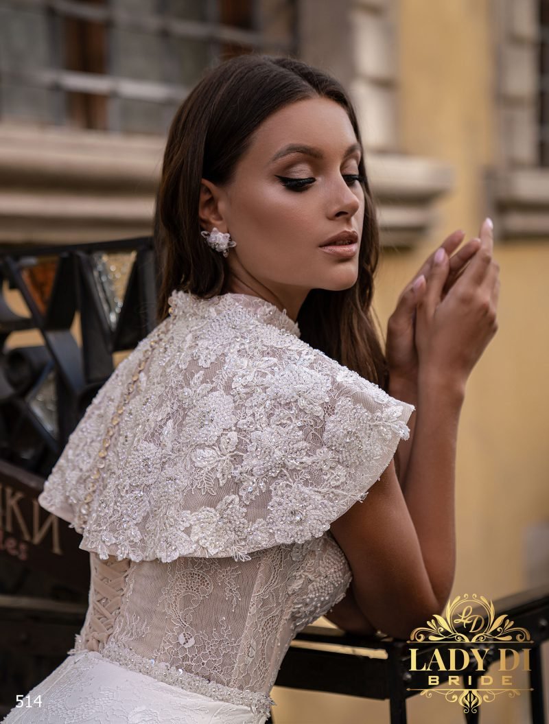 Robe De Mariée Fourreau Bustier Avec Cape – Image 4